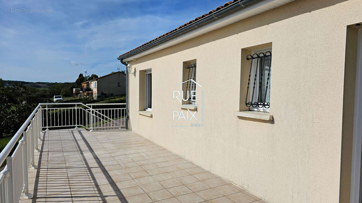 Maison à NAINTRE