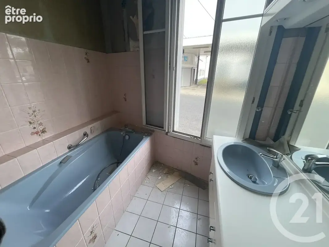 Maison 7 pièces 166 m² à vendre à Coutras (33230) - photo 3