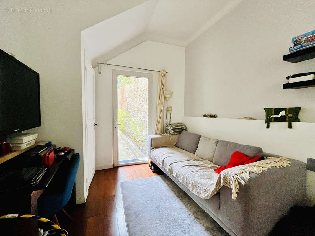 Appartement à MARSEILLE-6E