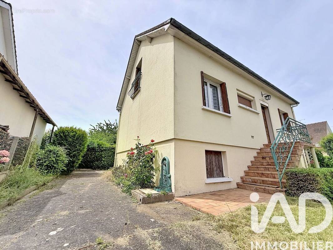 Photo 1 - Maison à CHARTRES
