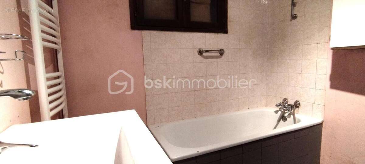 Maison à SAINTE-GEMME-MARTAILLAC