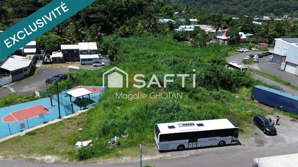 Photo 2 - Terrain à GOURBEYRE