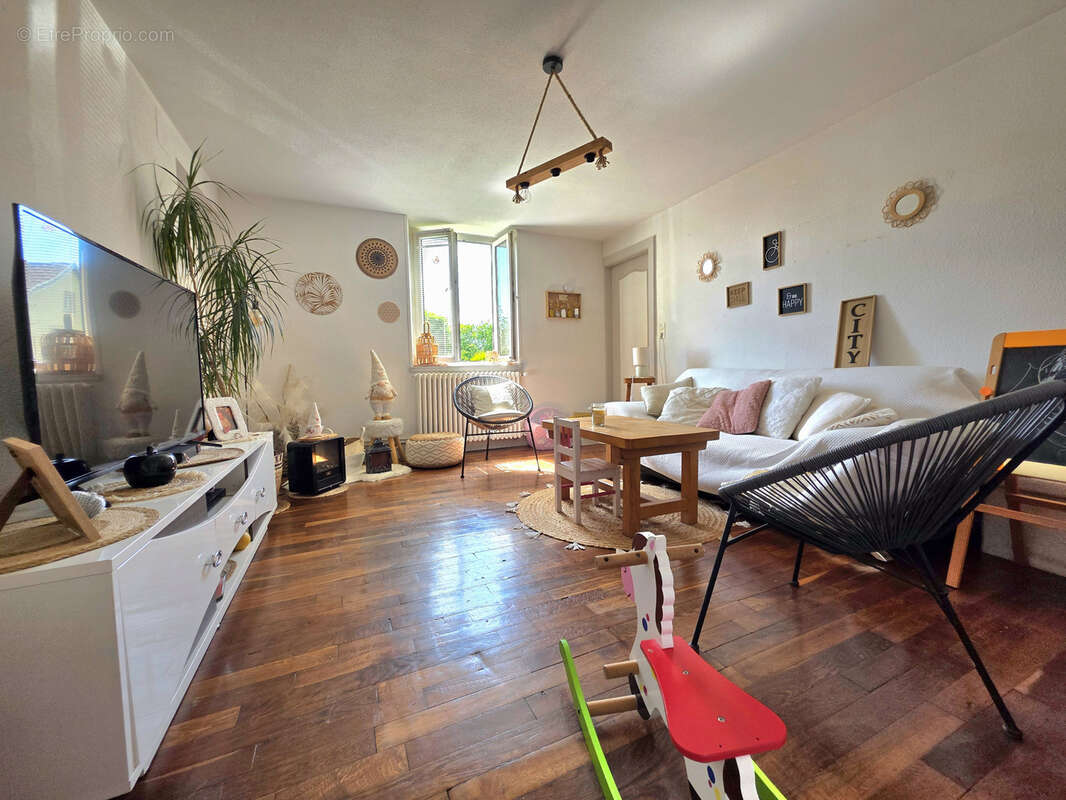 Appartement à ROYE