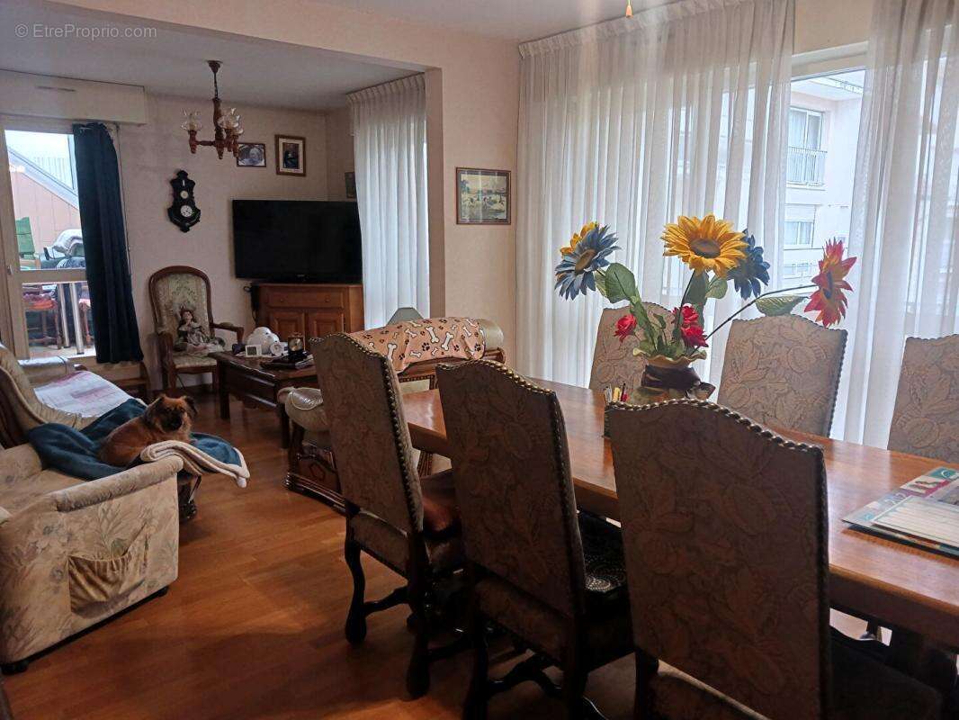 Appartement à LONS-LE-SAUNIER