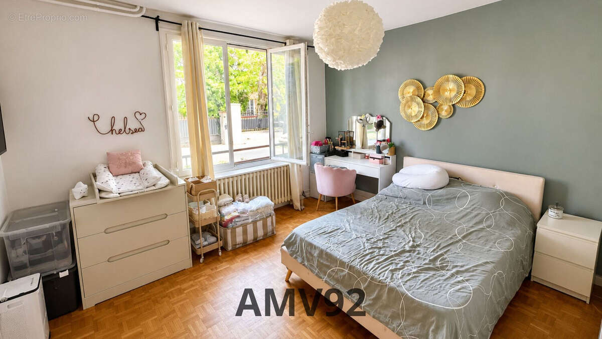 Appartement à BOIS-COLOMBES