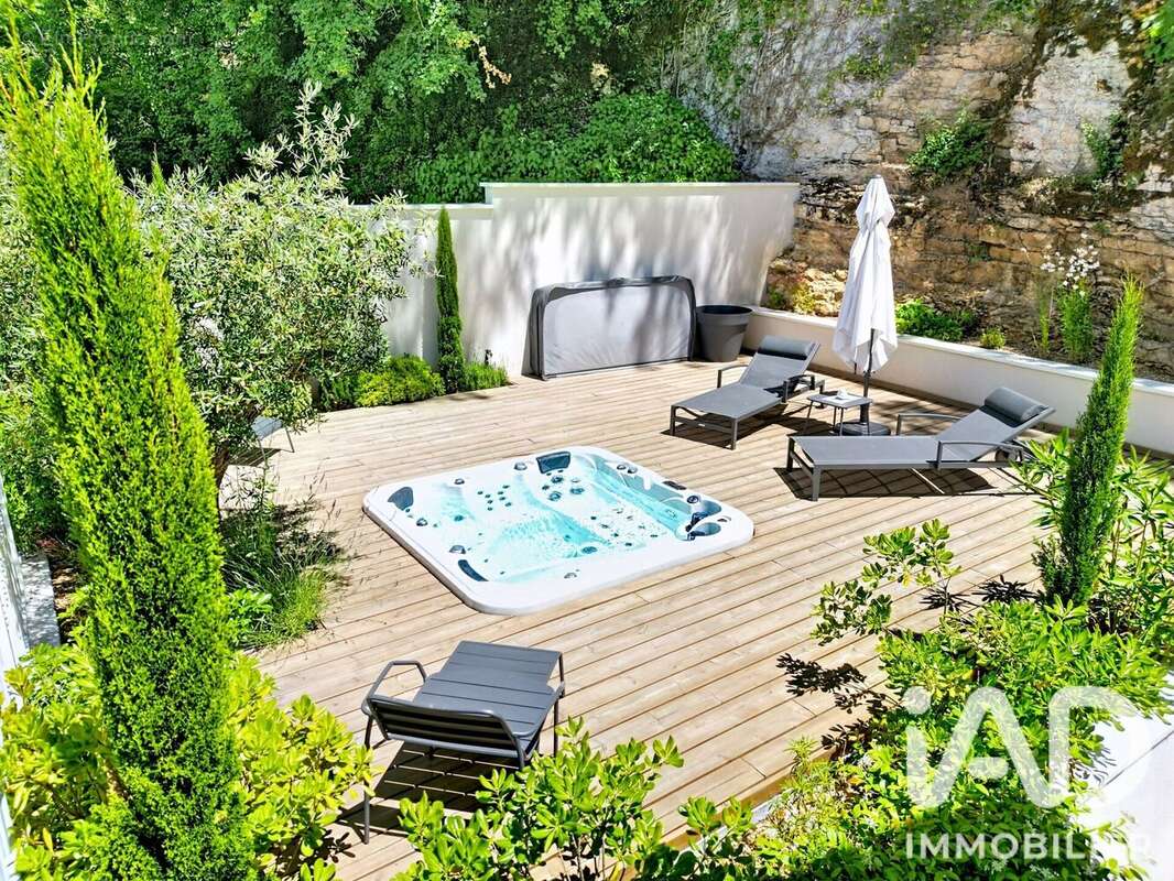 Photo 2 - Maison à PORCIEU-AMBLAGNIEU