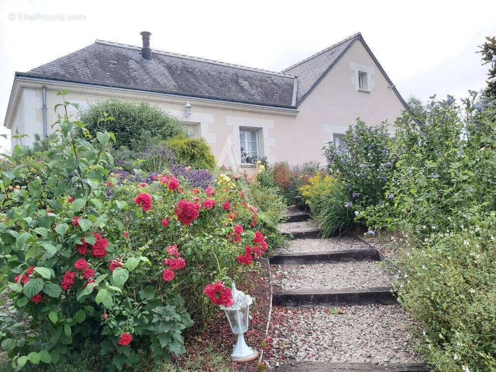 Maison à LOCHE-SUR-INDROIS