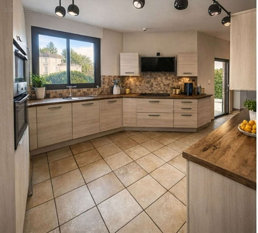 Maison à TRENAL