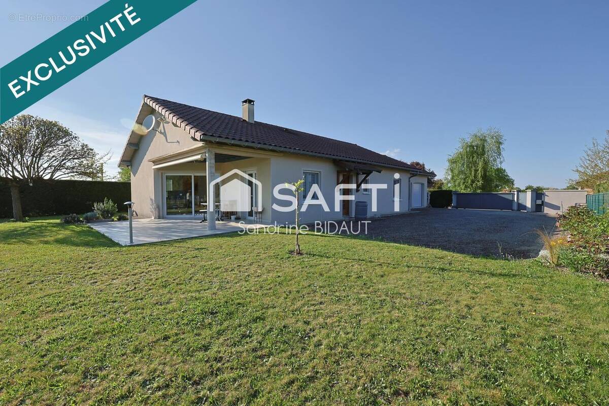 Photo 1 - Maison à ROMENAY