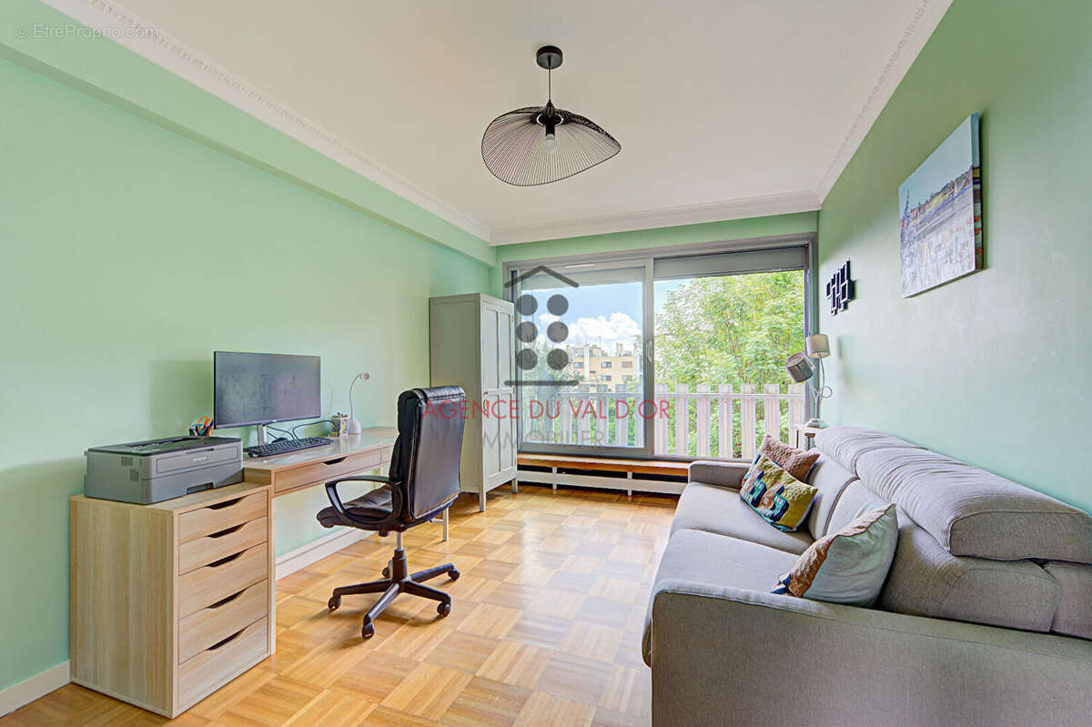 Appartement Saint-Cloud / 5 pièces 112,17 m2 / En parfait état avec une belle vue dégagée - photo 11