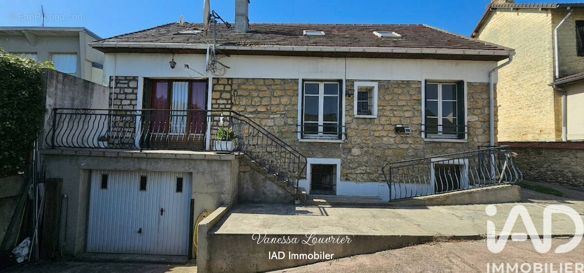 Photo 1 - Maison à LES MUREAUX