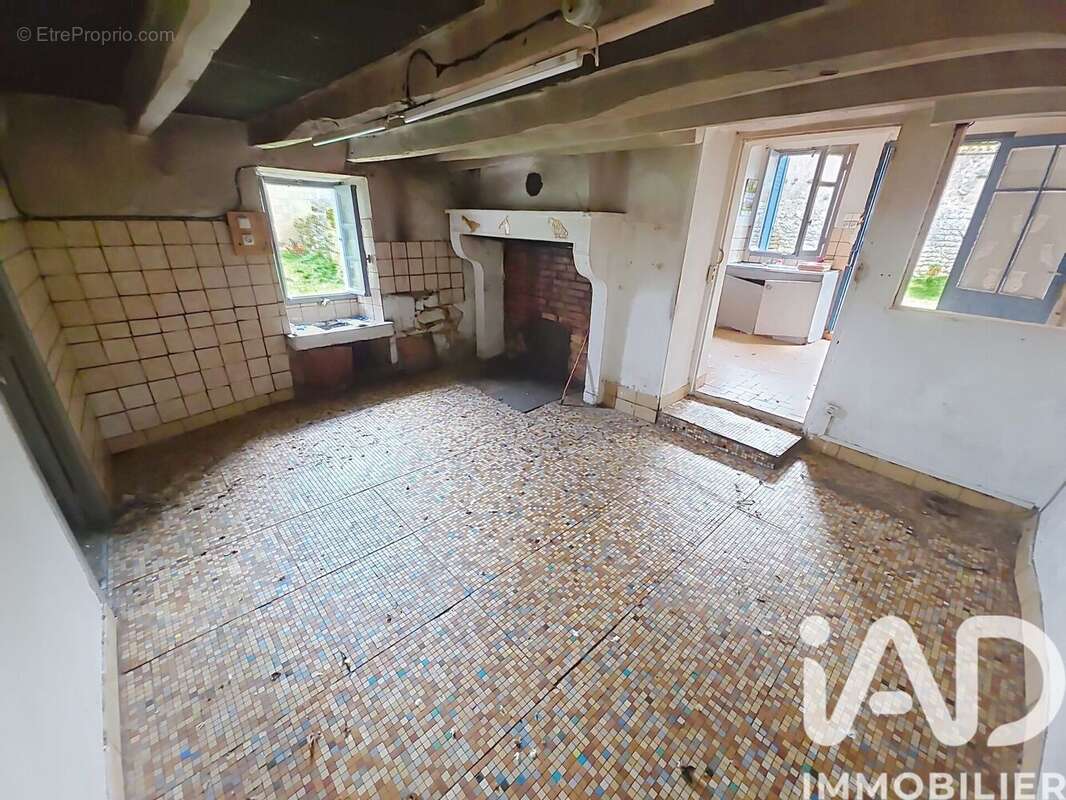 Photo 4 - Maison à SAINT-GERMAIN-DE-MONTBRON