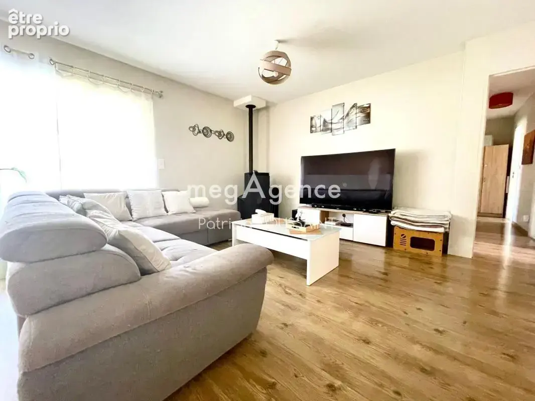 FONSORBES-  Plain-pied 120m2, 4 chambres, bureau, piscine,et grand terrain 900m2, secteur prisé - photo 6