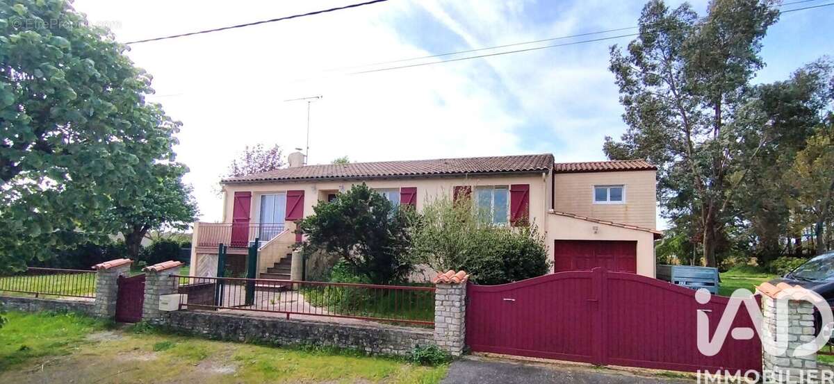Photo 1 - Maison à LA CAILLERE-SAINT-HILAIRE