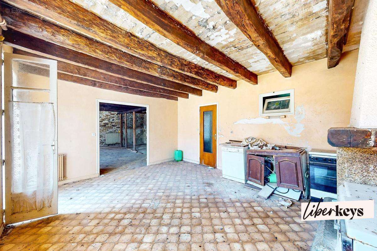 Maison en pierre de caractère – 140m² – Le Mené (Plessala) - photo 7