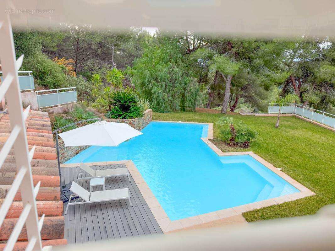 Maison à SAINT-MARTIN-DU-VAR