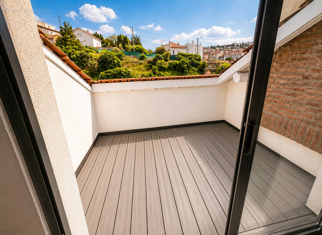 Appartement à SAINT-ETIENNE
