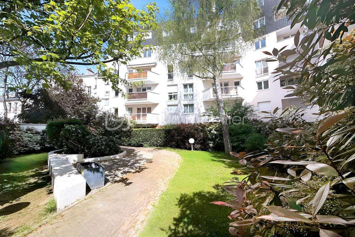Appartement à PARIS-19E
