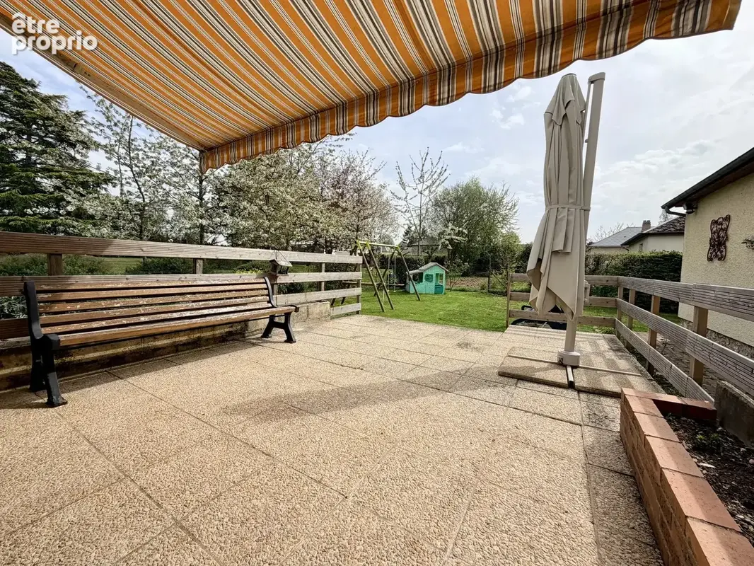 Grande maison dans Bernay - 5-6 chambres - plus de 200m2 d'espace - sous-sol/carport - 808m2 - photo 5