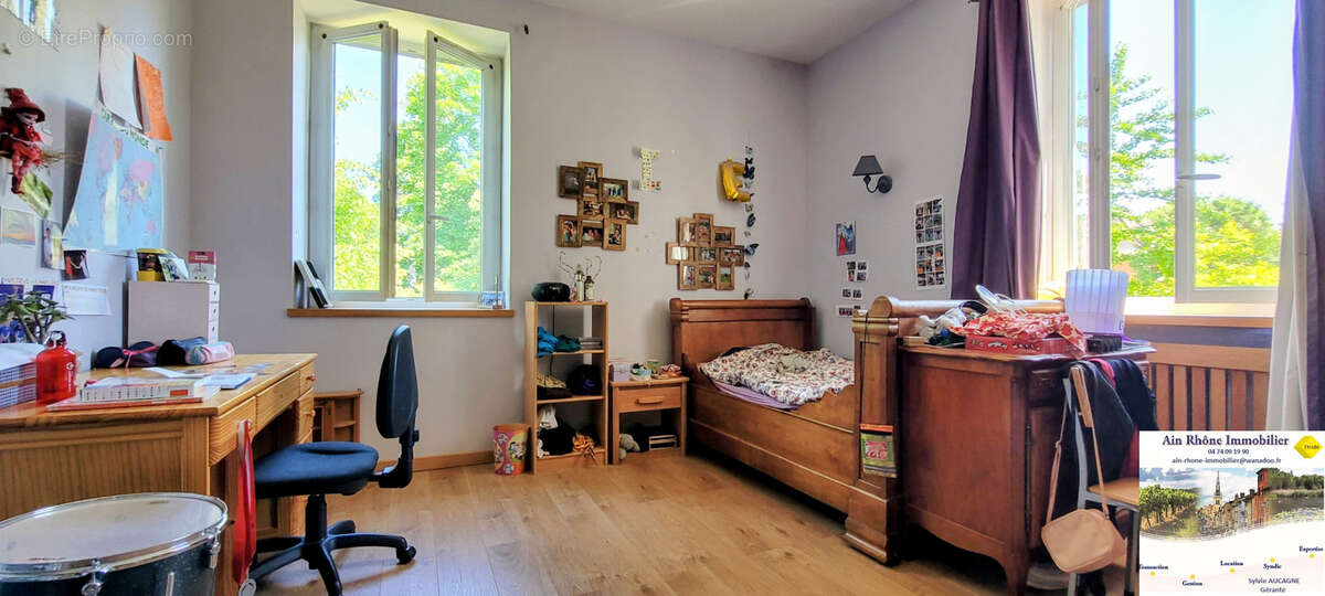 Maison à LIMAS
