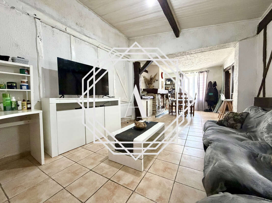 Maison à MERU