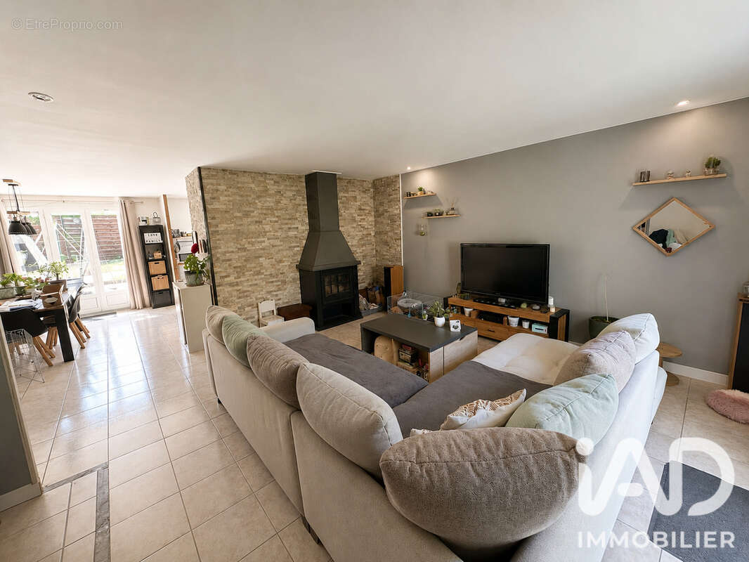Photo 3 - Maison à PONTHEVRARD
