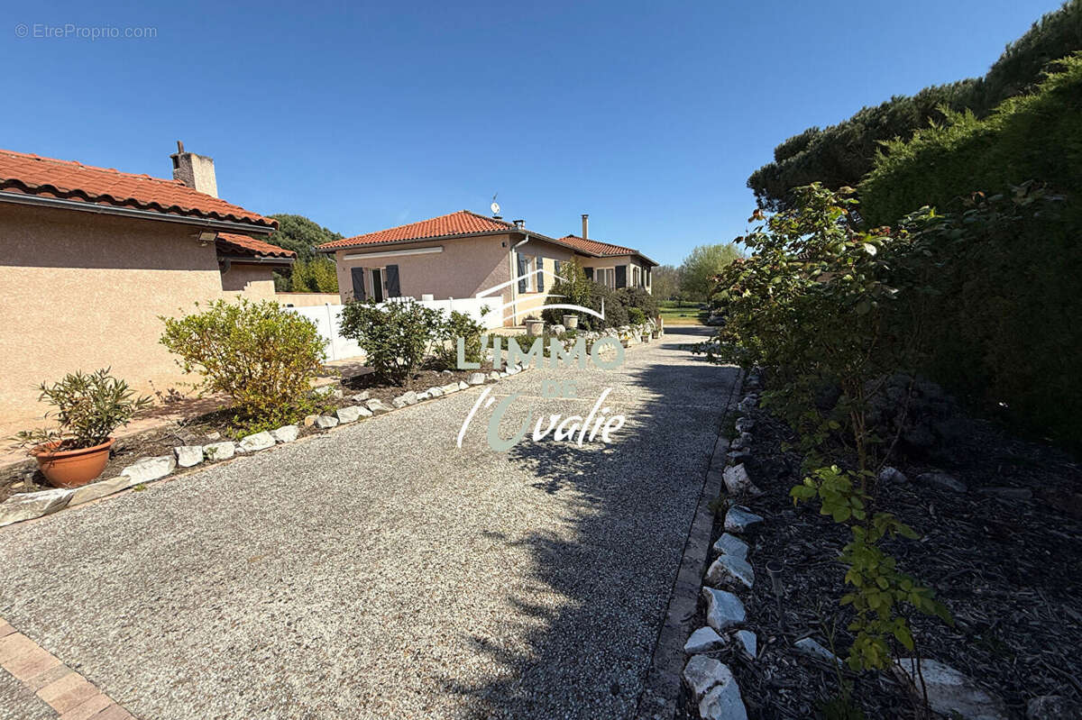 Maison à BRUGUIERES