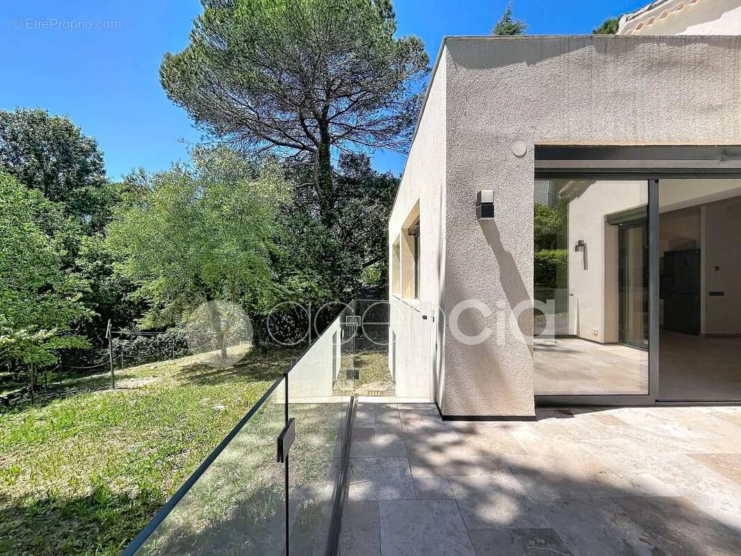 Maison à MOUGINS