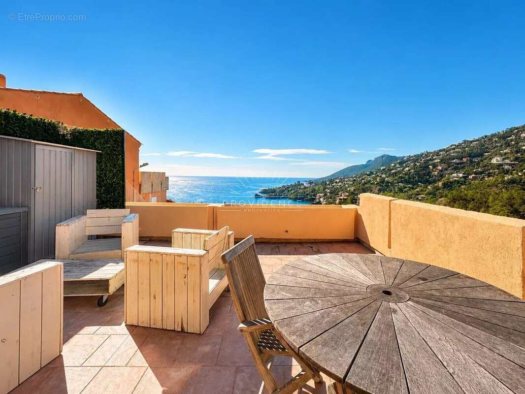 Appartement à THEOULE-SUR-MER