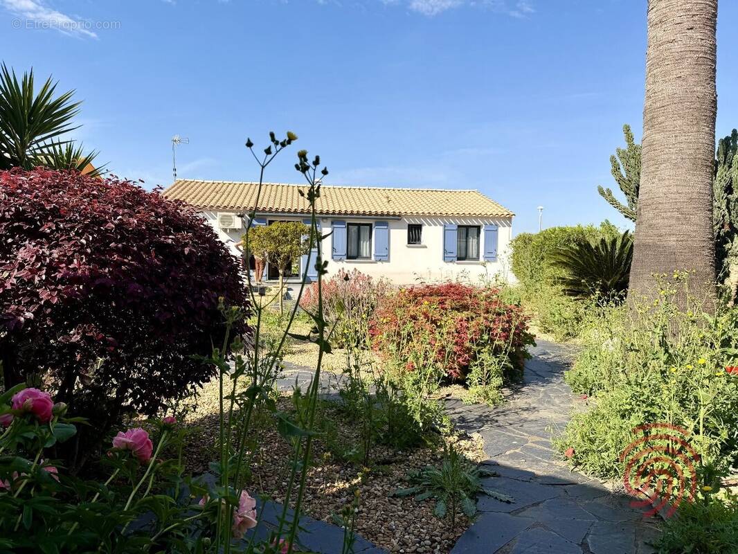 Maison à VILLENEUVE-LES-BEZIERS