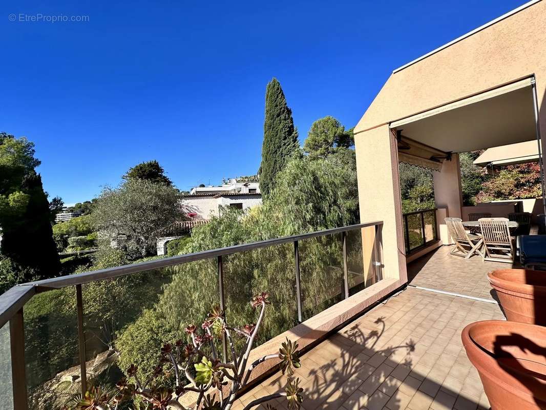 Appartement à LE CANNET