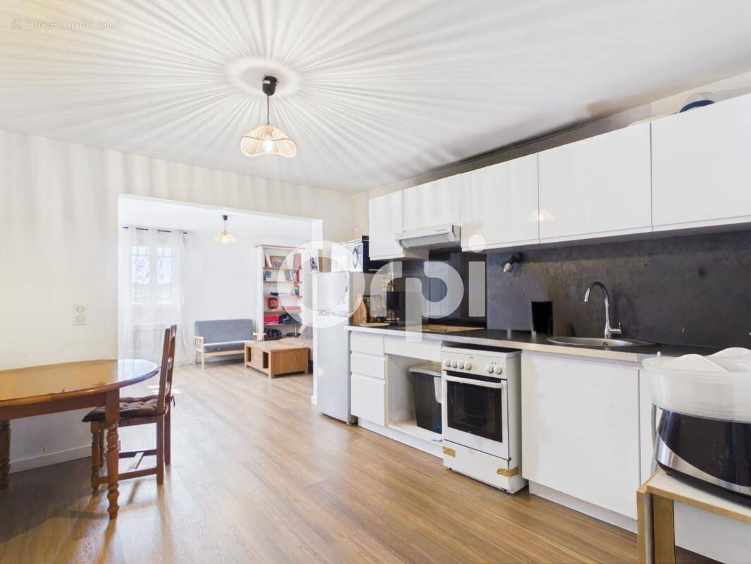 Appartement à MONTAUROUX