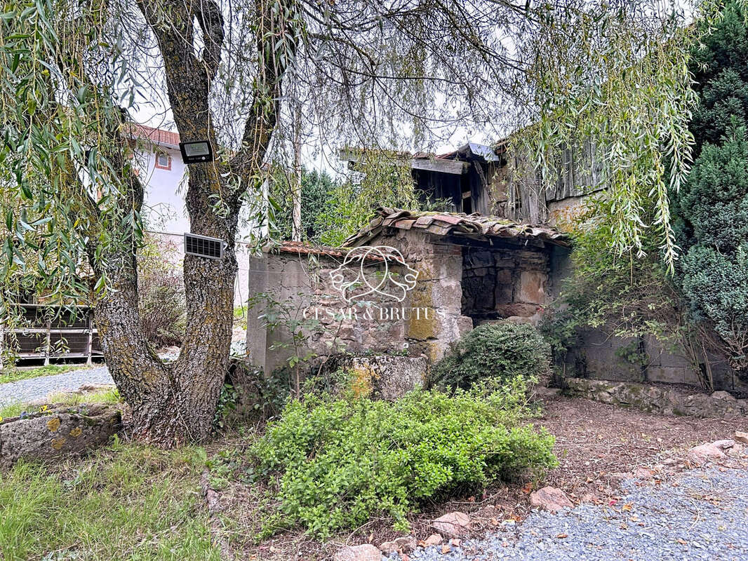 Maison à SAINT-JUST-EN-CHEVALET