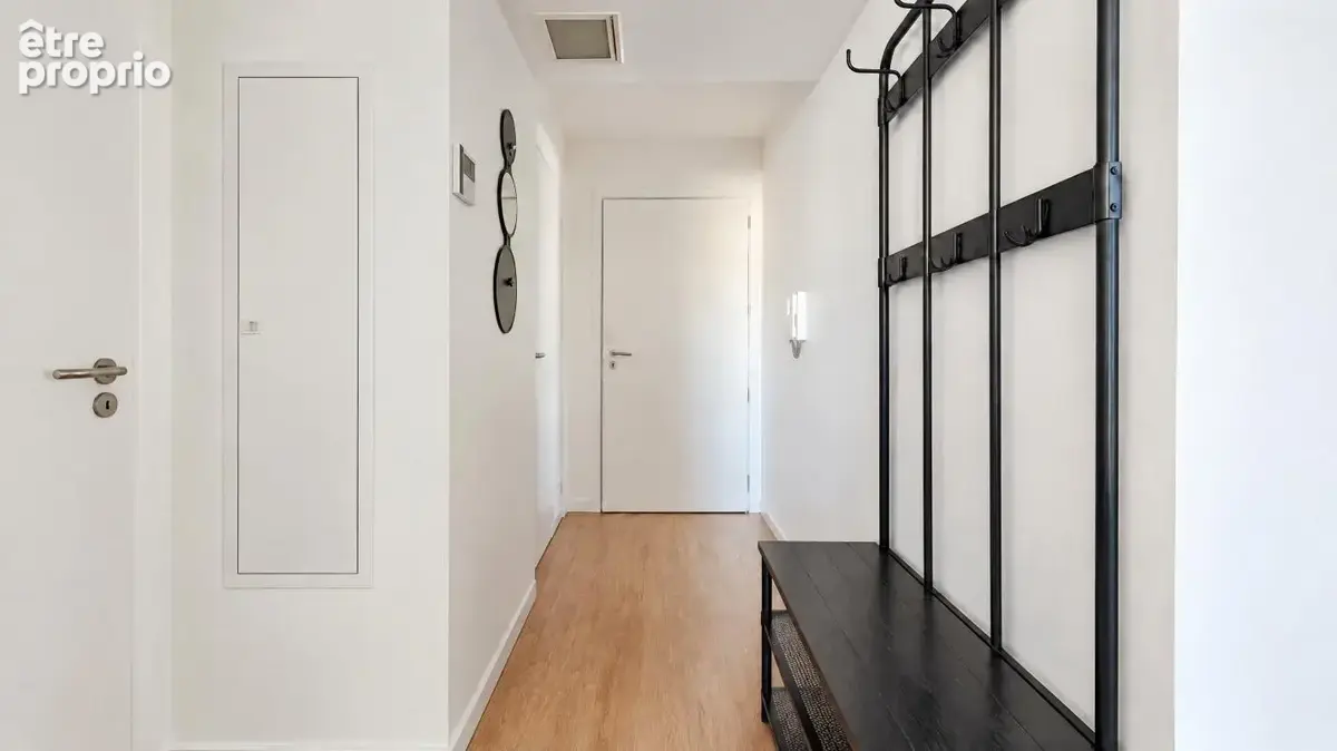 Appartement - 2 chambres - Balcon - Parking - photo 11
