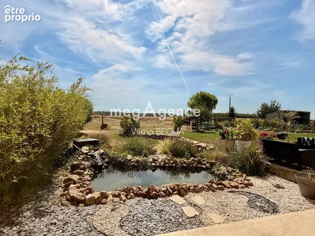 Superbe longère de caractère – 167 m² – Terrain de 4 580 - photo 2