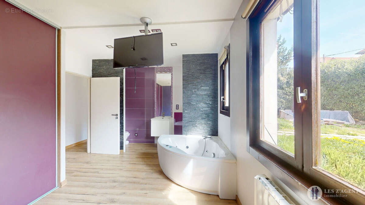 Maison à SAINT-MARTIN-D&#039;HERES