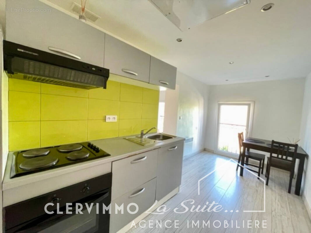 Appartement à MARSEILLE-9E