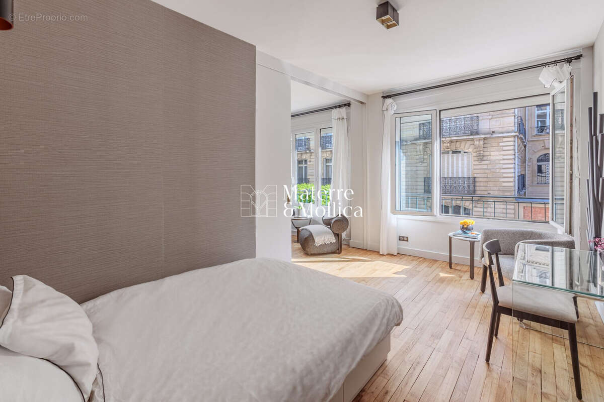 Appartement à PARIS-6E