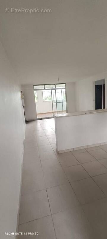 Photo 1 - Appartement à RIVIERE-SALEE