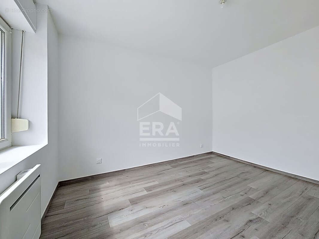 Appartement à LONGLAVILLE
