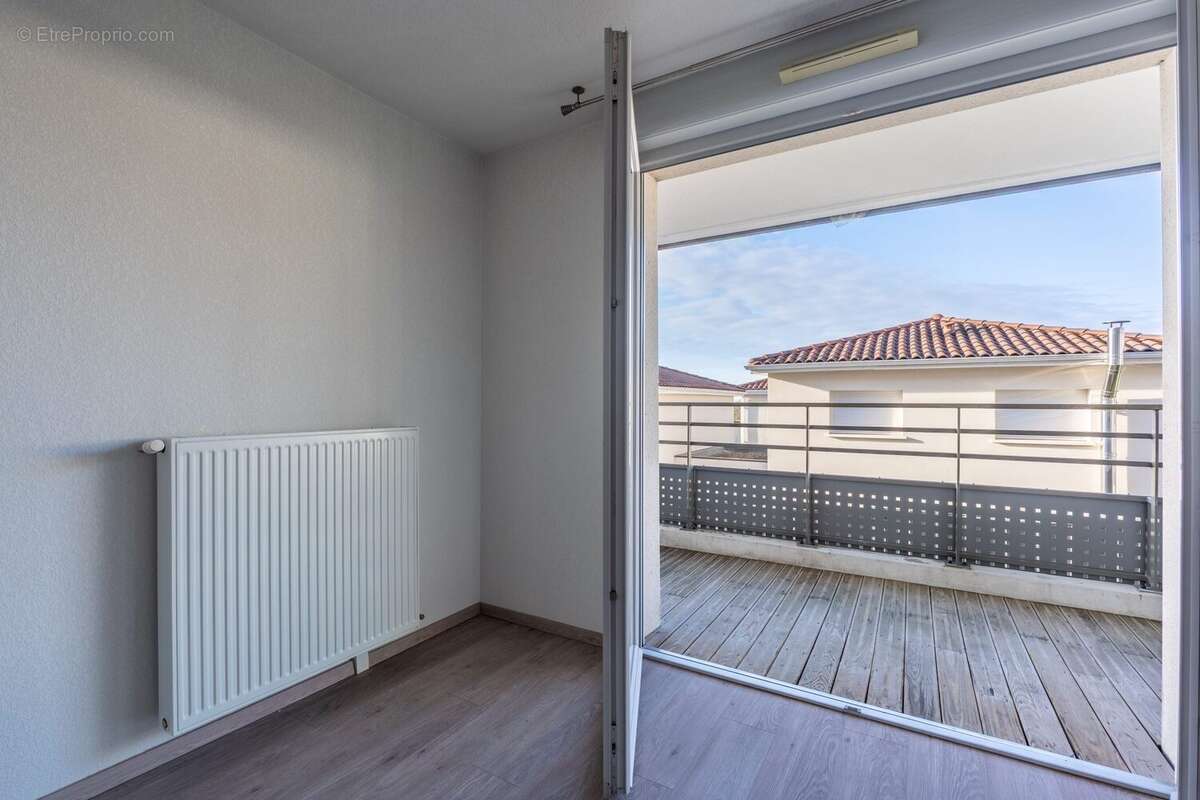 Appartement à SAINT-ORENS-DE-GAMEVILLE