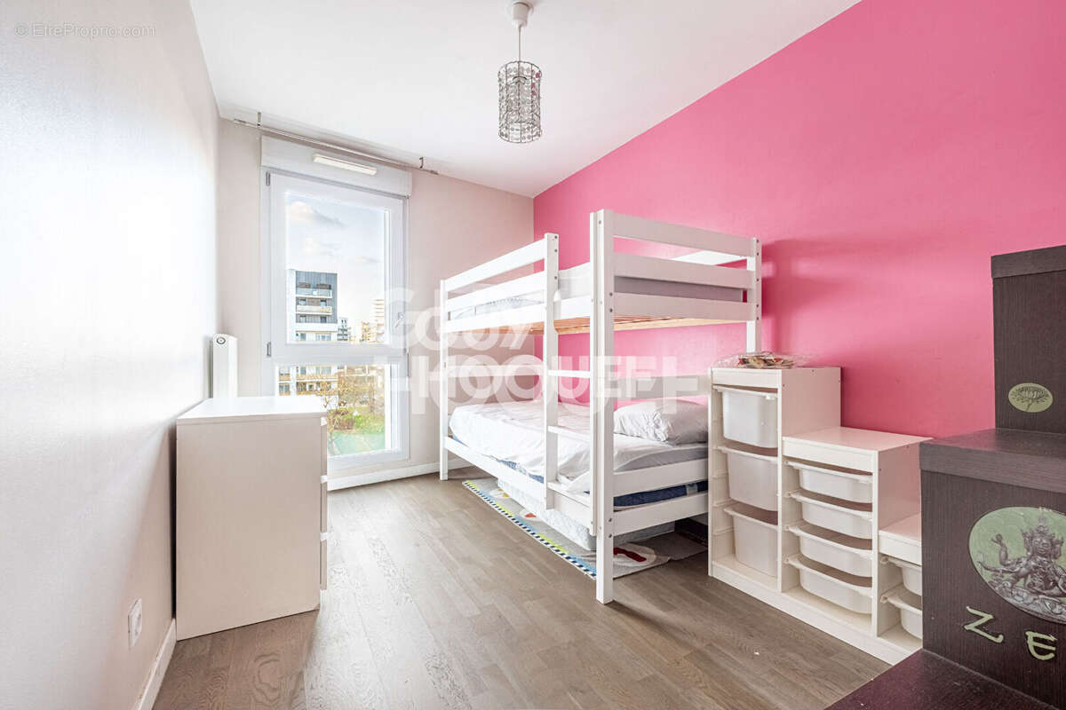 Appartement à GENNEVILLIERS