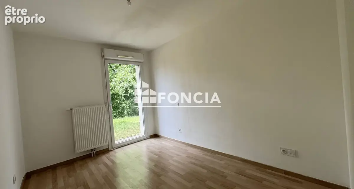 Tres bel appartement T3  de 65m2 rez de jardin secteur saint ferjeux - photo 2