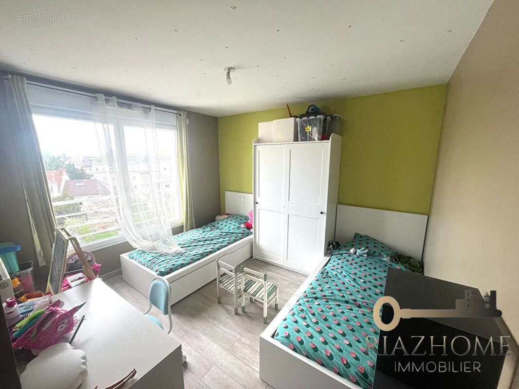 Appartement à LE BOURGET