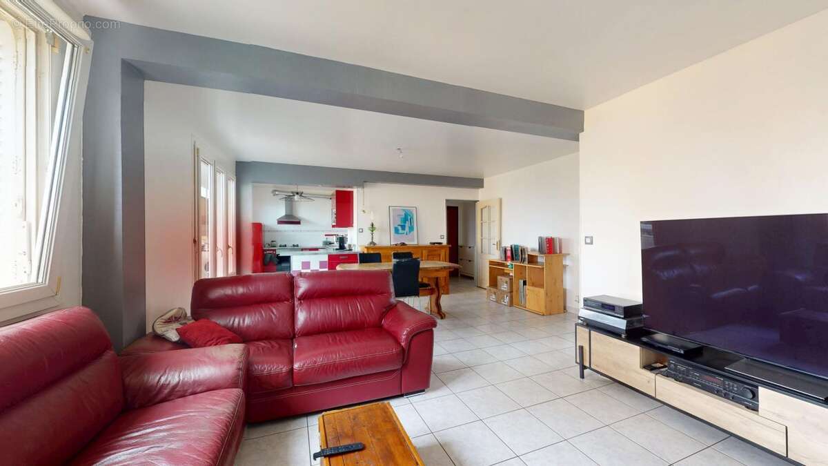 Appartement à SAINTE-FOY-LES-LYON