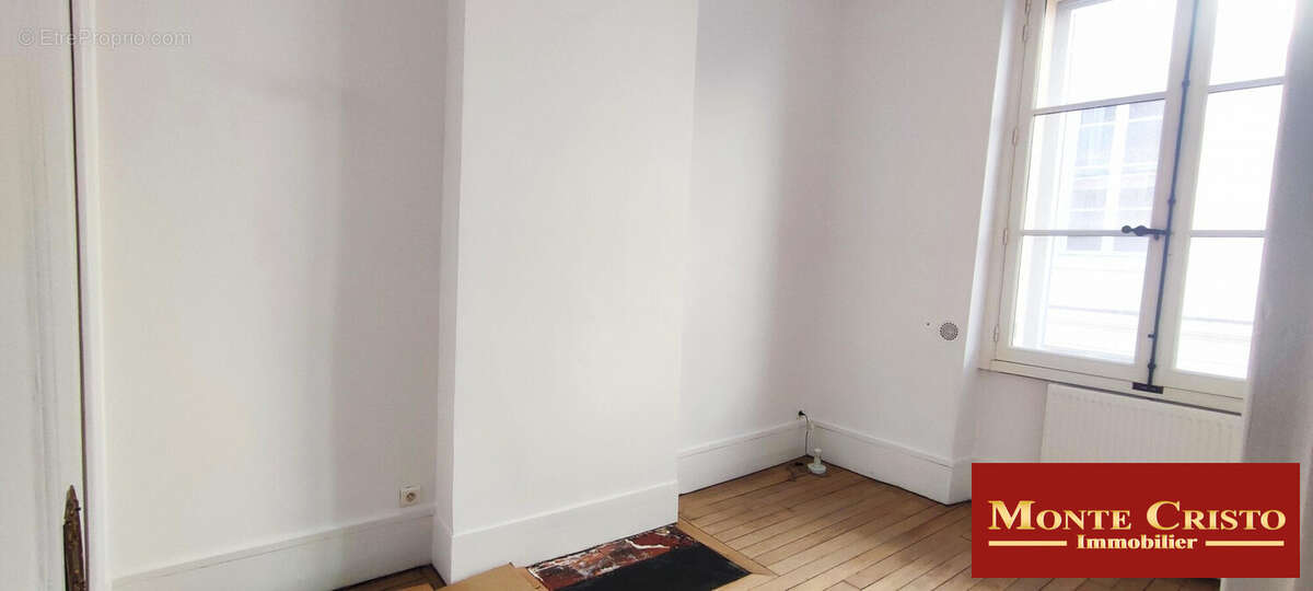 chambre 2 - Appartement à VERSAILLES