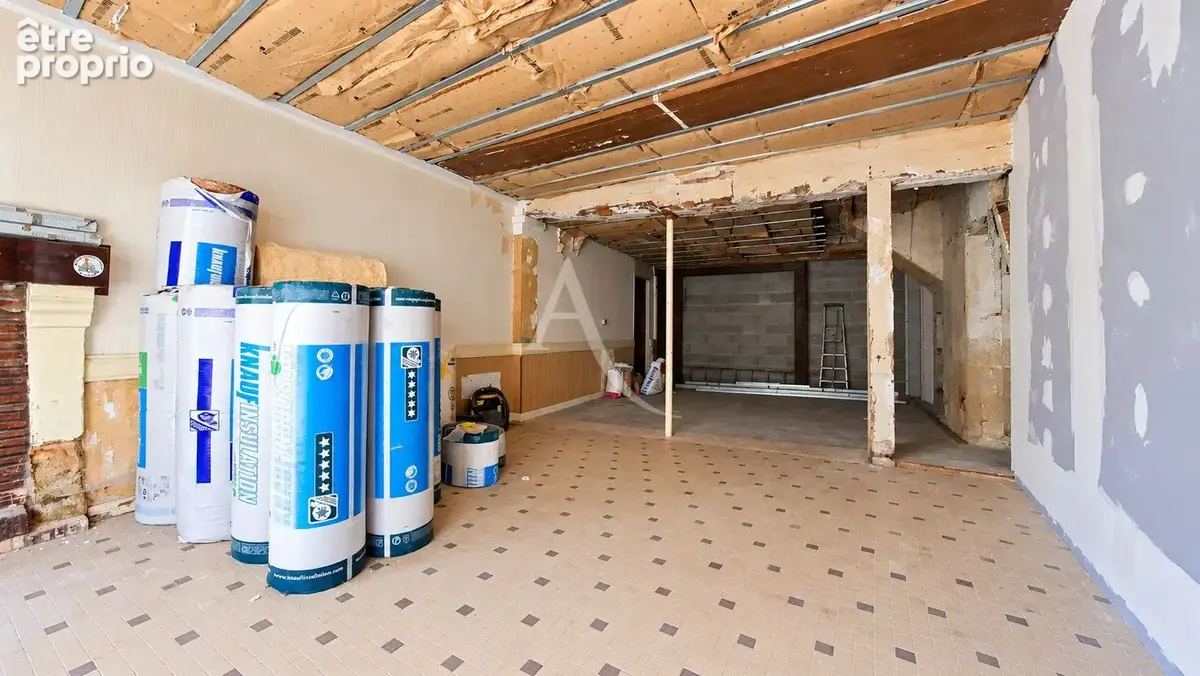 Immeuble rénové avec potentiel - Étriché Bourg - Exclusivité - photo 9