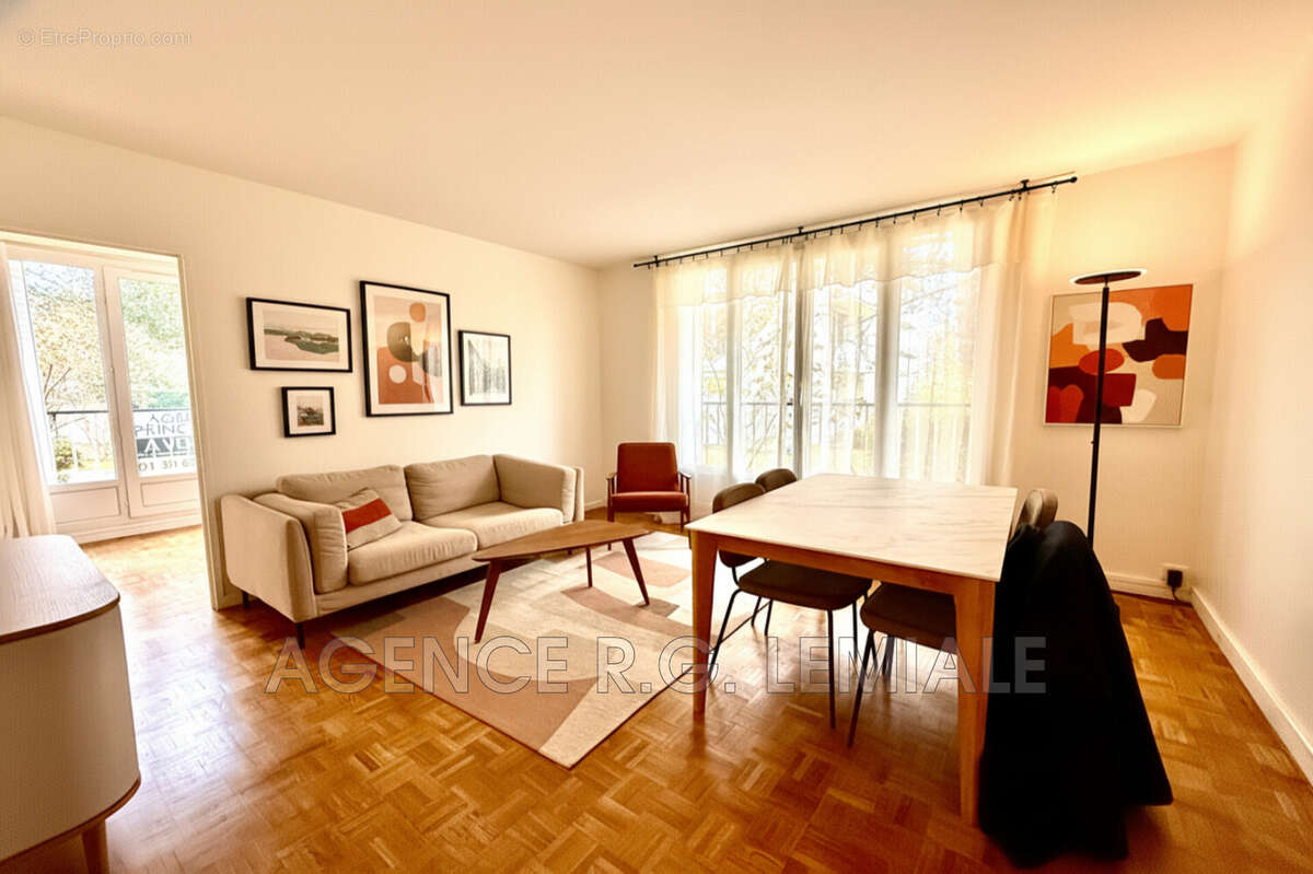 Appartement à MAISONS-LAFFITTE