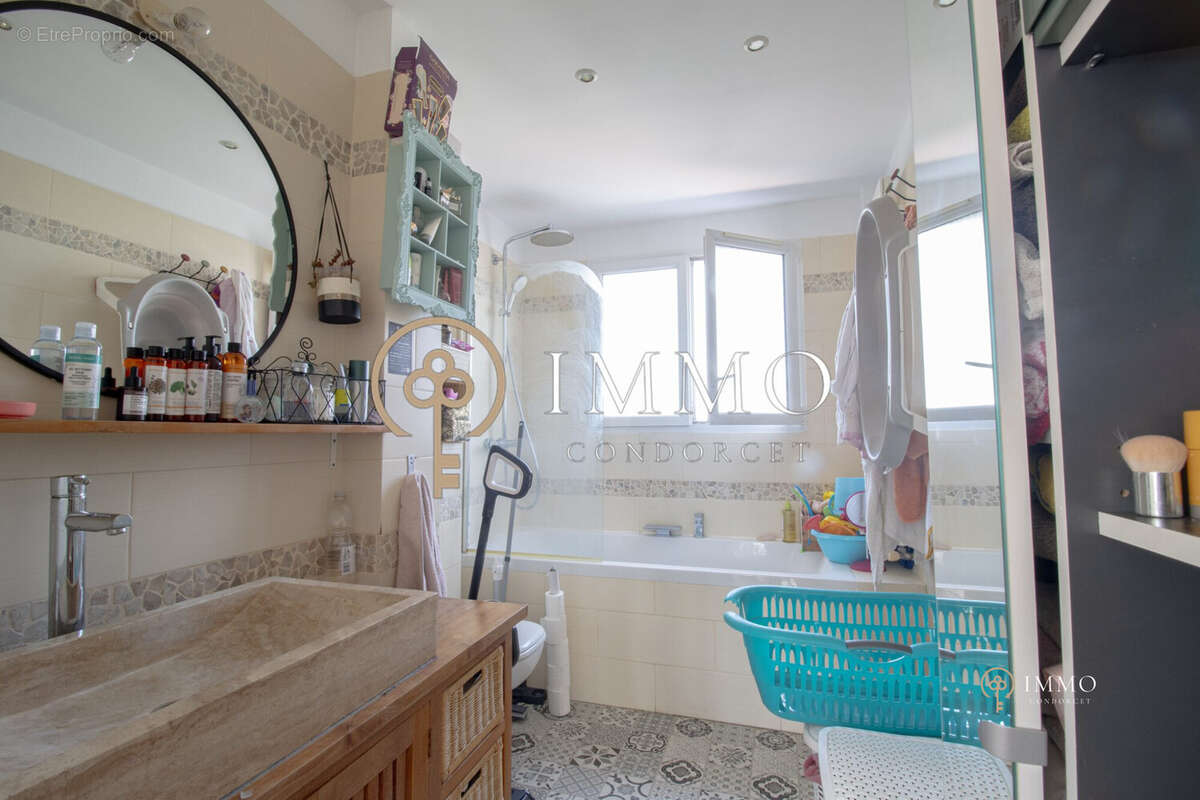 Appartement à BOURG-LA-REINE