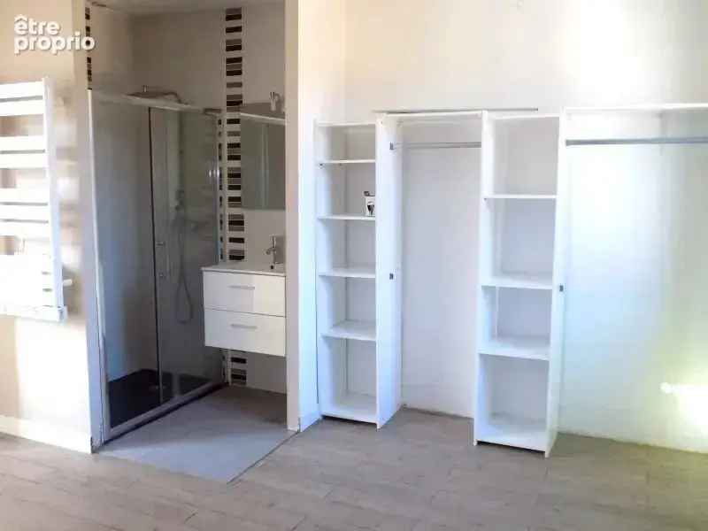 Maison entièrement rénovée, proche commerces et écoles - photo 7